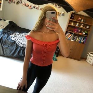 Off the shoulder tanktop